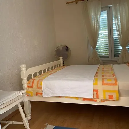 In + Free Parking * Vodice